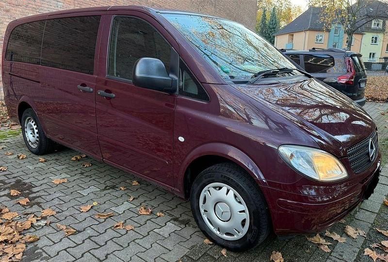 Rot Gebraucht 2007 Mercedes Vito Van / Kleinbus | 4.999 € (Superpreis) - Bild 1/4