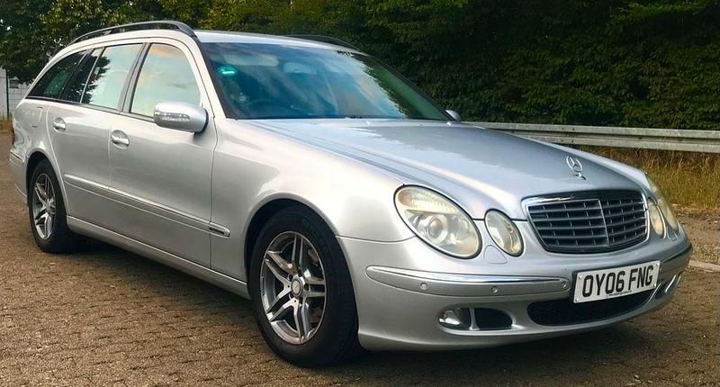 Silber Gebraucht 2006 Mercedes E220 Elegance Kombi | 1.440 € (Superpreis) - Bild 1/4