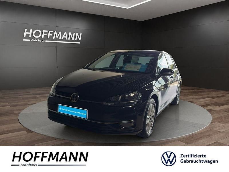 Schwarz Gebraucht 2019 VW Golf VII Comfortline Limousine | 18.650 € (Fairer Preis) - Bild 1/3