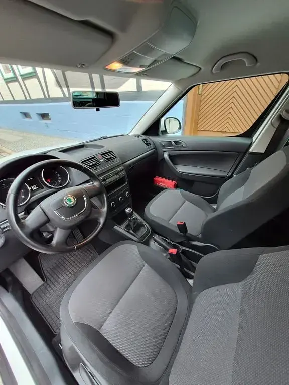 Gebraucht Skoda Yeti Ambition 122 PS (89 kW) 2013 Weiß SUV