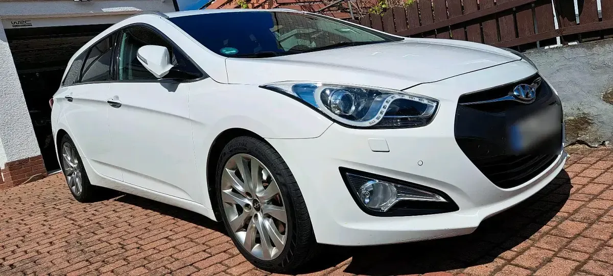 Gebraucht Hyundai i40 136 PS (100 kW) 2014 Weiß Kombi