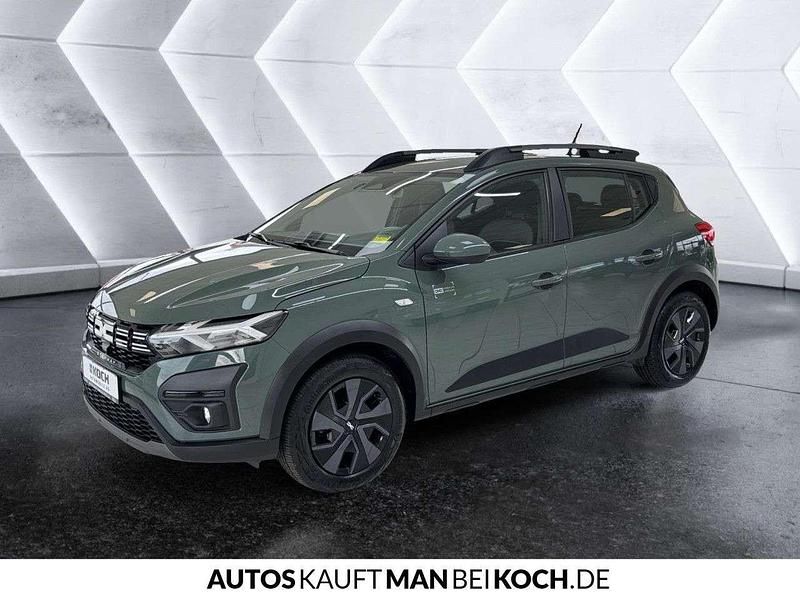 Gebraucht Dacia Sandero Expression 91 PS (66 kW) 2025 Grün Limousine