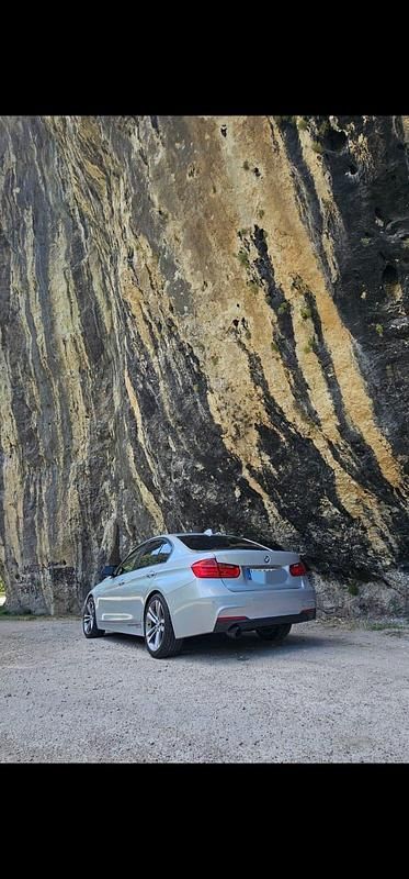 Gebraucht BMW 320 Luxury Line 184 PS (135 kW) 2012 Silber Limousine