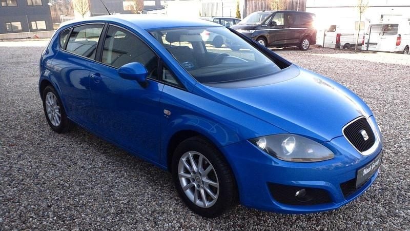 Gebraucht Seat Leon Stylance 125 PS (91 kW) 2010 Blau Kleinwagen