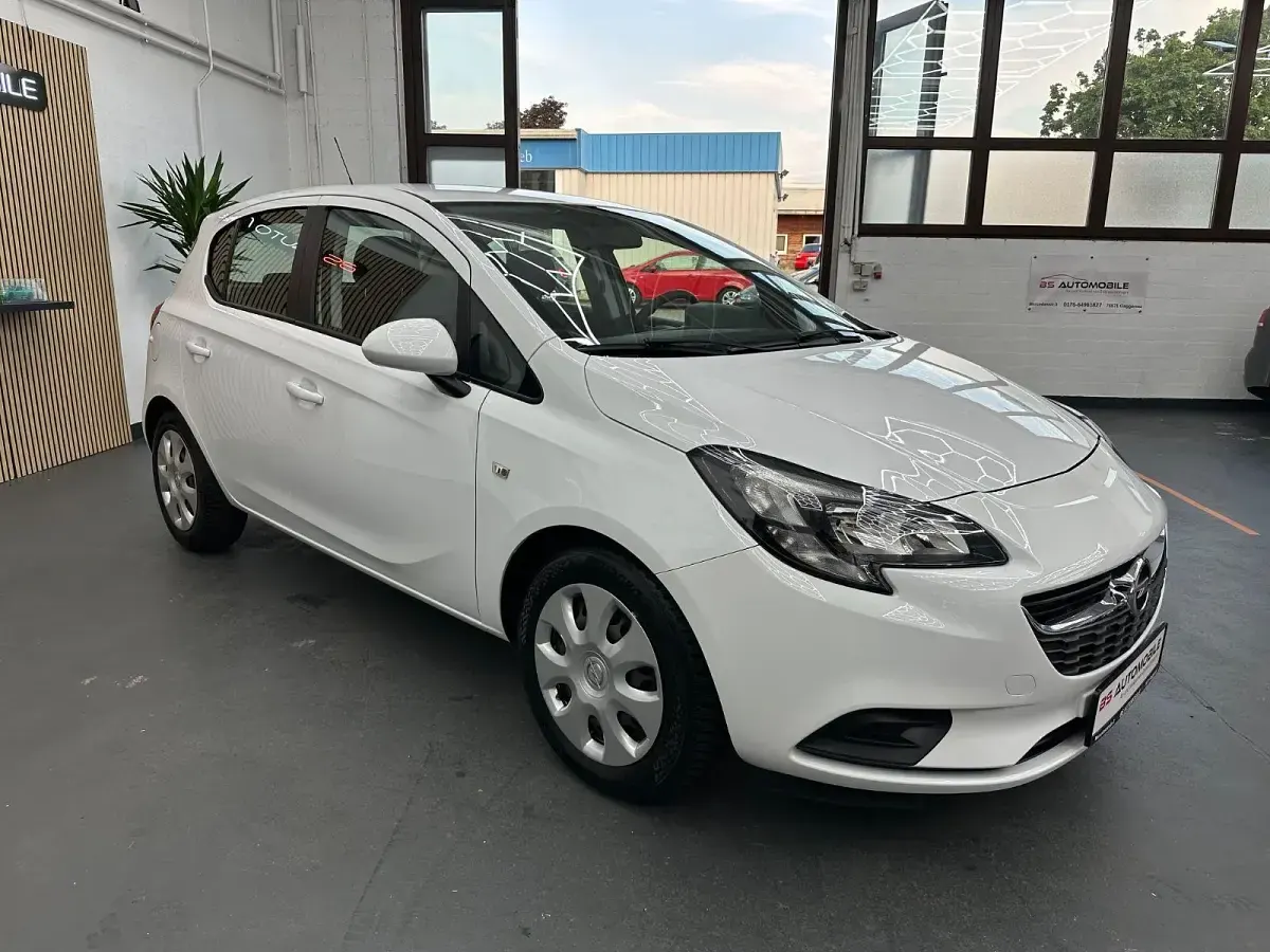 Gebraucht Opel Corsa Edition 90 PS (66 kW) 2015 Weiß Kleinwagen