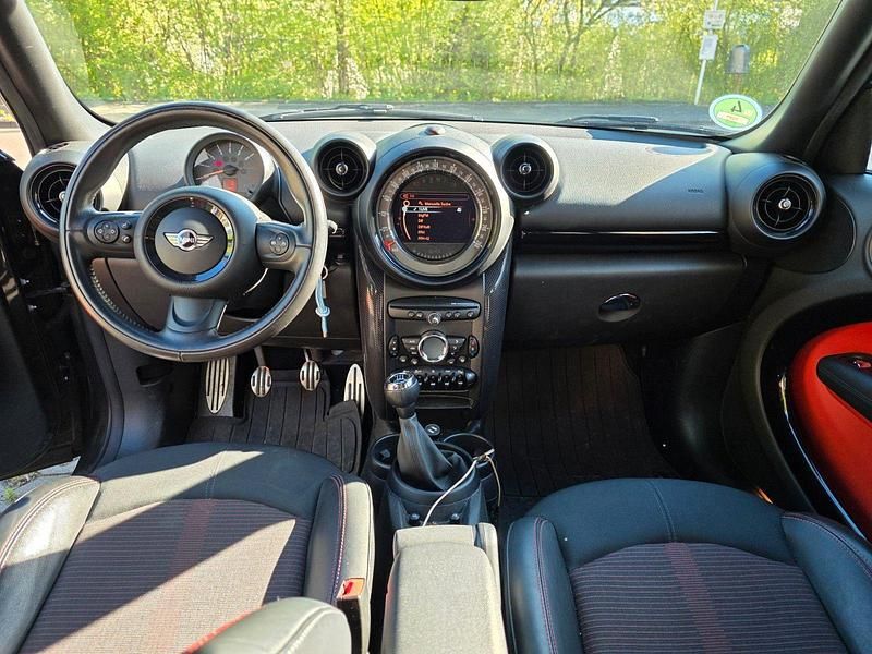 Second-hand Mini Cooper S Chili 190 CP (139 kW) 2016 Maro Hatchback