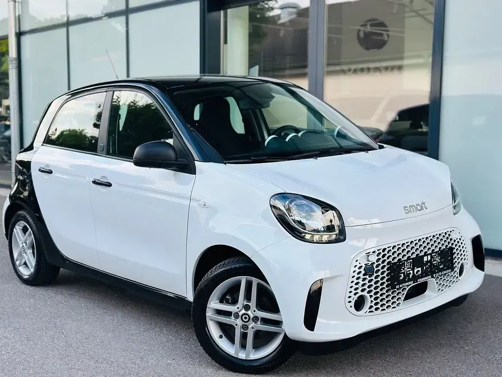 Gebraucht Smart ForFour Electric Drive 60 kW (82 PS) 2020 Weiß Limousine