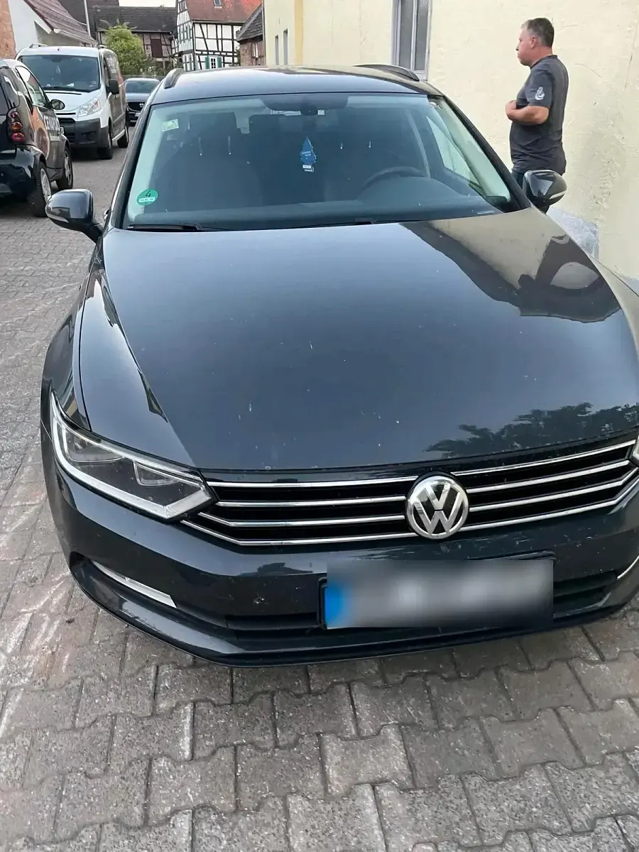 Gebraucht VW Passat 120 PS (88 kW) 2016 Braun Kombi