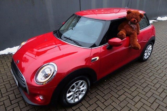 Gebraucht Mini ONE 102 PS (75 kW) 2020 Rot Kleinwagen