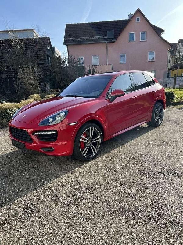 Gebraucht Porsche Cayenne GTS 420 PS (308 kW) 2012 Rot SUV