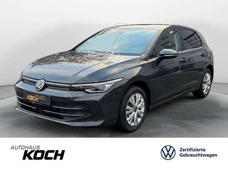Grau Gebraucht 2025 VW Golf VIII Style Limousine | 26.590 € (Guter Preis) - Bild 1/4
