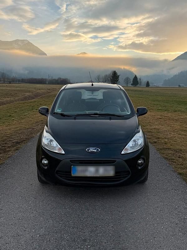 Gebraucht Ford Ka 69 PS (50 kW) 2013 Schwarz Kleinwagen