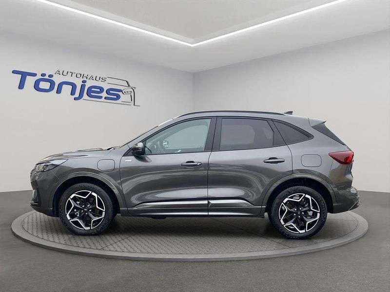 Neu Ford Kuga ST-Line 243 PS (178 kW) 2026 Grau SUV