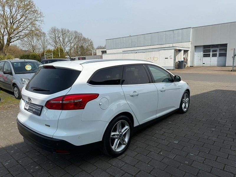 Second-hand Ford Focus Titanium 125 CP (91 kW) 2015 Alb Break