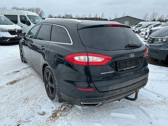 Gebraucht Ford Mondeo Titanium 211 PS (155 kW) 2016 Schwarz Limousine