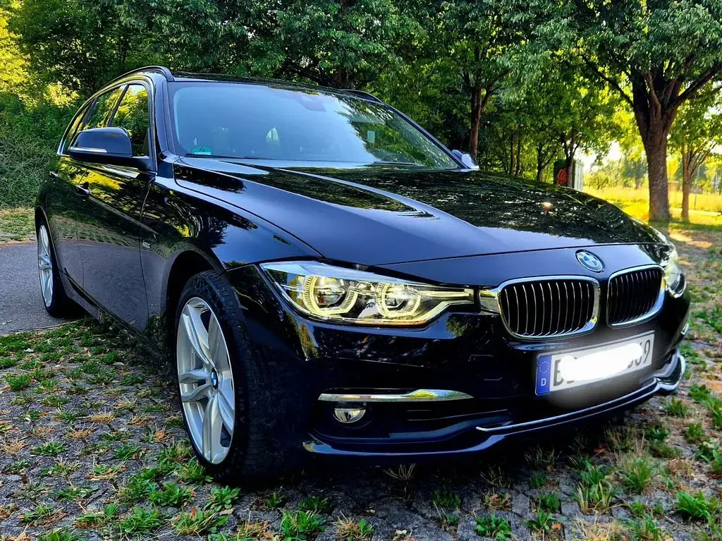 Gebraucht BMW 330 Luxury Line 258 PS (189 kW) 2016 Schwarz Kombi
