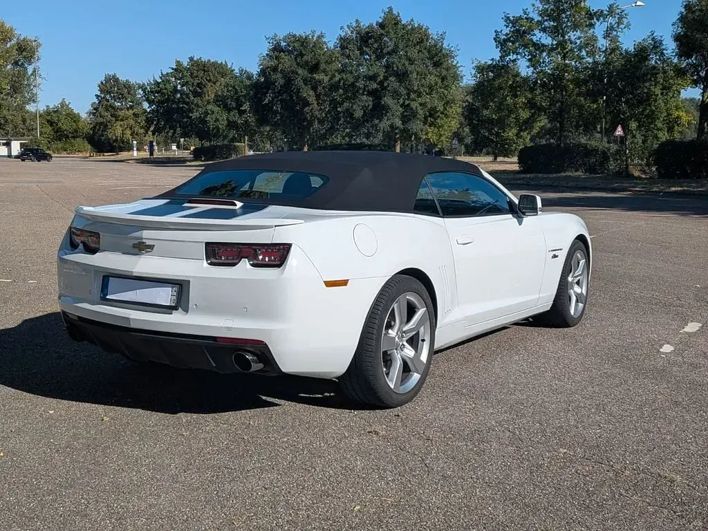 Gebraucht Chevrolet Camaro 405 PS (297 kW) 2012 Weiß Cabrio