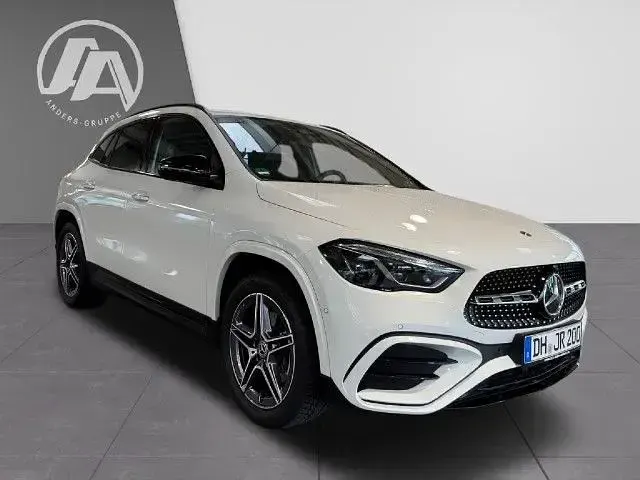 Gebraucht Mercedes GLA250 218 PS (160 kW) 2024 SUV
