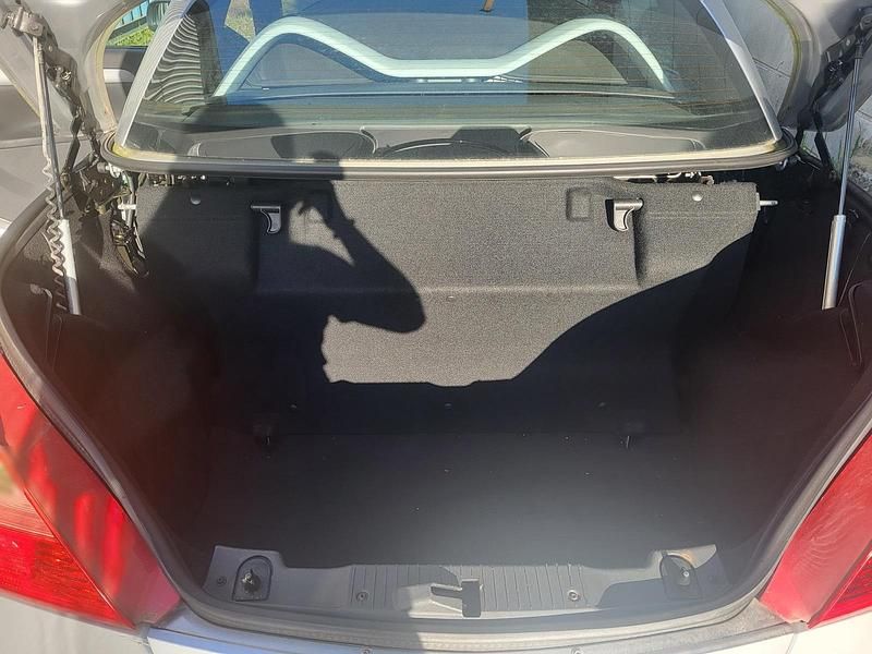 Gebraucht Opel Tigra 125 PS (91 kW) 2006 Silber Cabrio