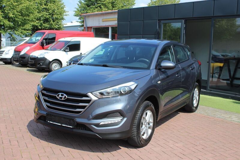 Grau Gebraucht 2017 Hyundai Tucson Trend SUV | 12.900 € (Guter Preis) - Bild 1/4