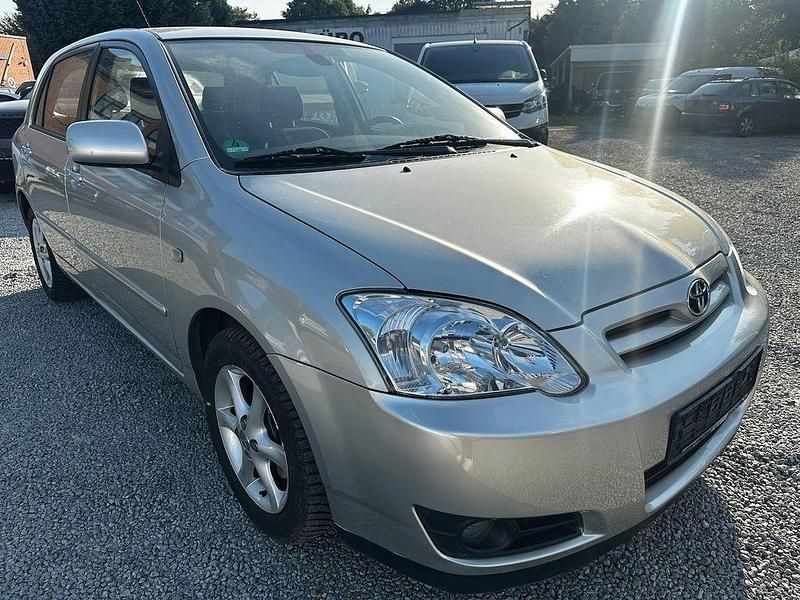 Silber Gebraucht 2005 Toyota Corolla Sol Limousine | 6.999 € (Teuer) - Bild 1/4