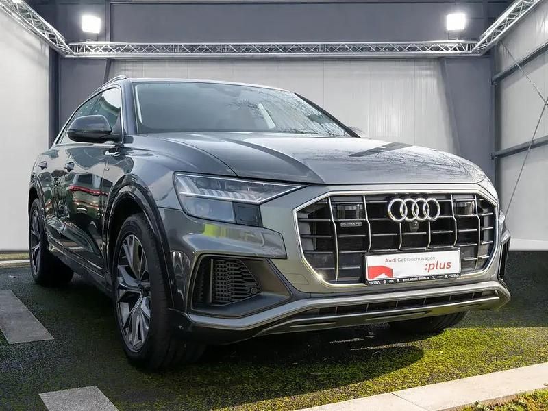 Gebraucht Audi Q8 S-Line 250 PS (183 kW) 2023 Grau SUV