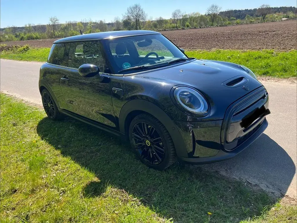 Gebraucht Mini Cooper SE Classic 135 kW (184 PS) 2022 Schwarz Kleinwagen