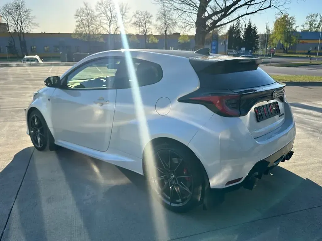 Gebraucht Toyota Yaris 261 PS (191 kW) 2022 Weiß Kleinwagen