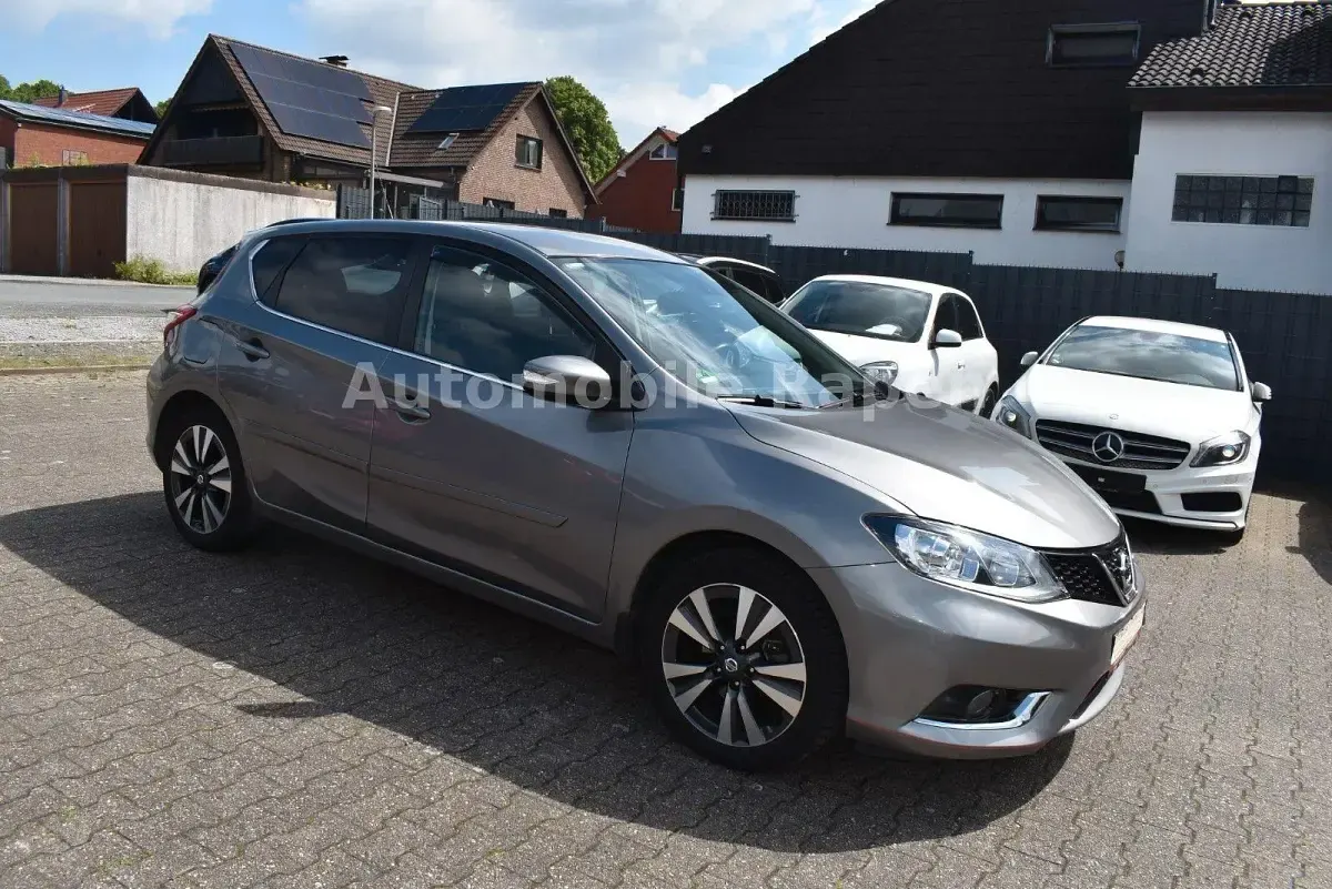 Gebraucht Nissan Pulsar N-Connecta 116 PS (85 kW) 2018 Grau Kleinwagen