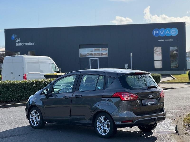 Gebraucht Ford B-MAX Trend 101 PS (74 kW) 2017 Grau Van / Kleinbus