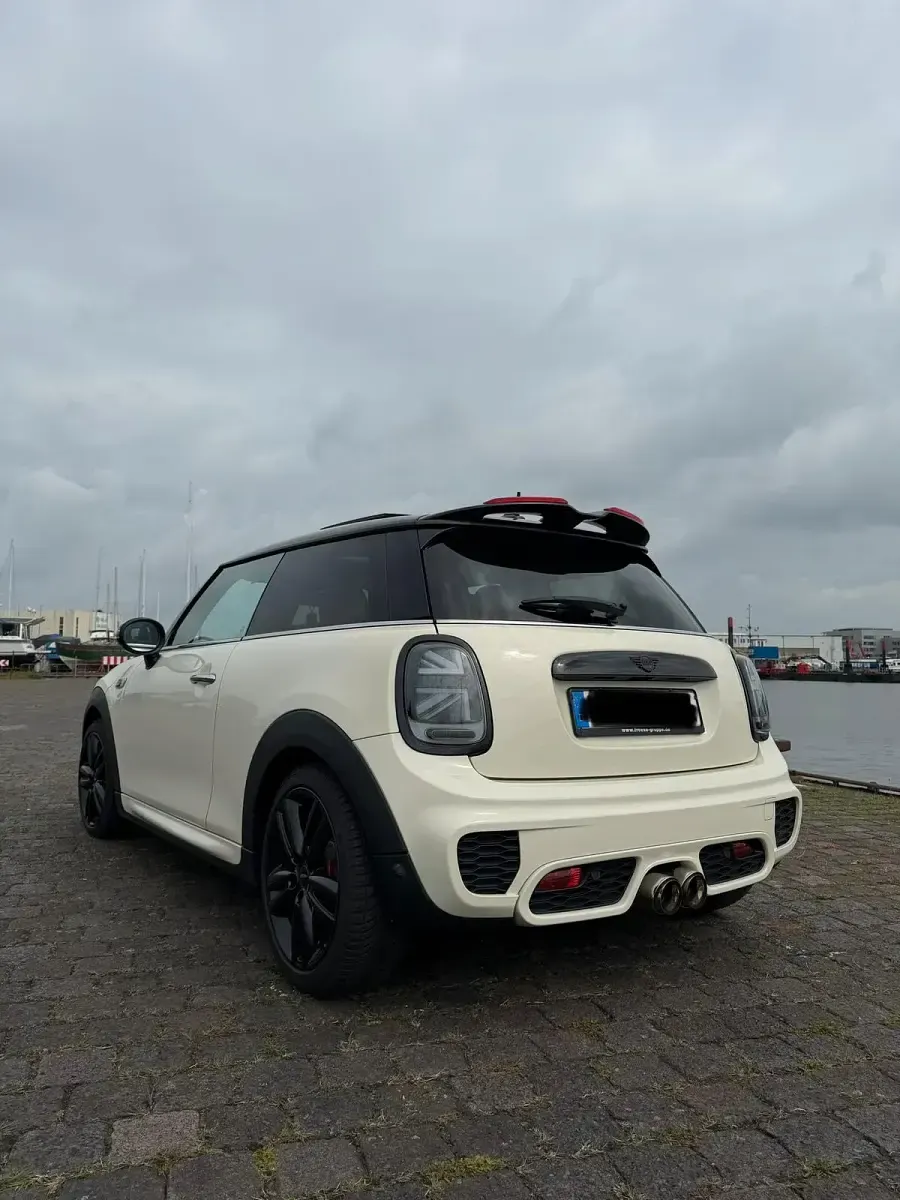 Gebraucht Mini John Cooper Works Coupé 192 PS (141 kW) 2017 Weiß Coupé