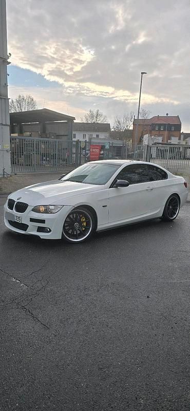 Gebraucht BMW 335 M Sport 306 PS (225 kW) 2007 Weiß Coupé