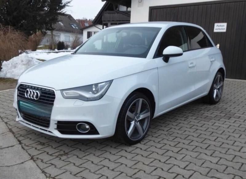 Weiß Gebraucht 2012 Audi A1 Sportback Kleinwagen | 6.950 € (Guter Preis) - Bild 1/1