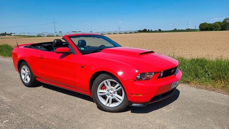 Rot Gebraucht 2012 Ford Mustang Cabrio | 15.990 € (Fairer Preis) - Bild 1/4