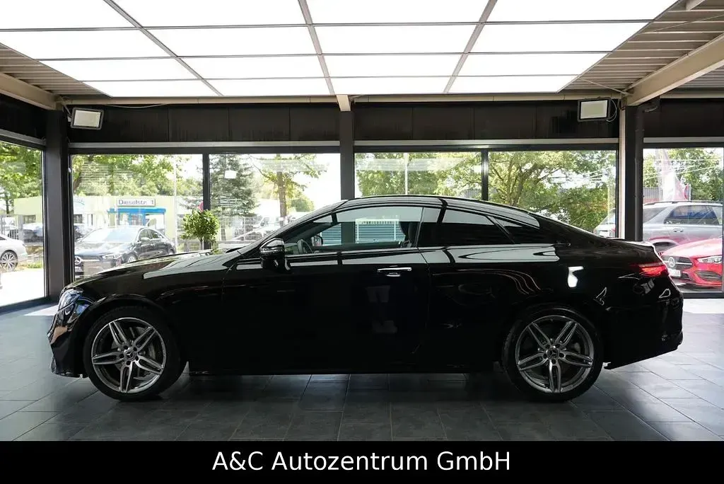 Gebraucht Mercedes E400 AMG line 333 PS (244 kW) 2017 Schwarz Coupé