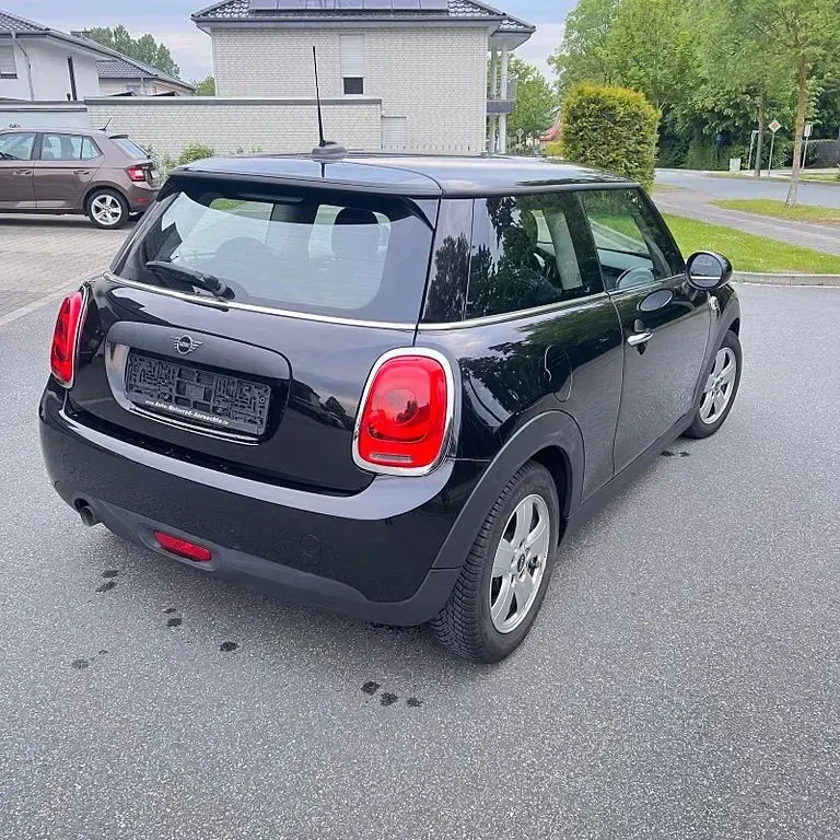 Occasion Mini One D 95 PK (69 kW) 2019 Zwart Hatchback
