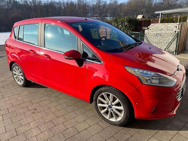 Second-hand Ford B-MAX Titanium 101 CP (74 kW) 2017 Roșu Monovolum