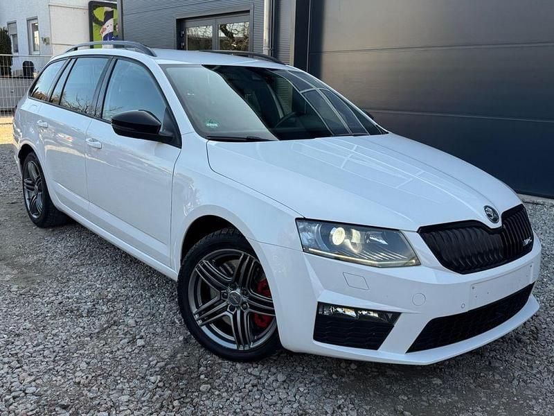 Gebraucht Skoda Octavia vRS 184 PS (135 kW) 2014 Weiß Kleinwagen