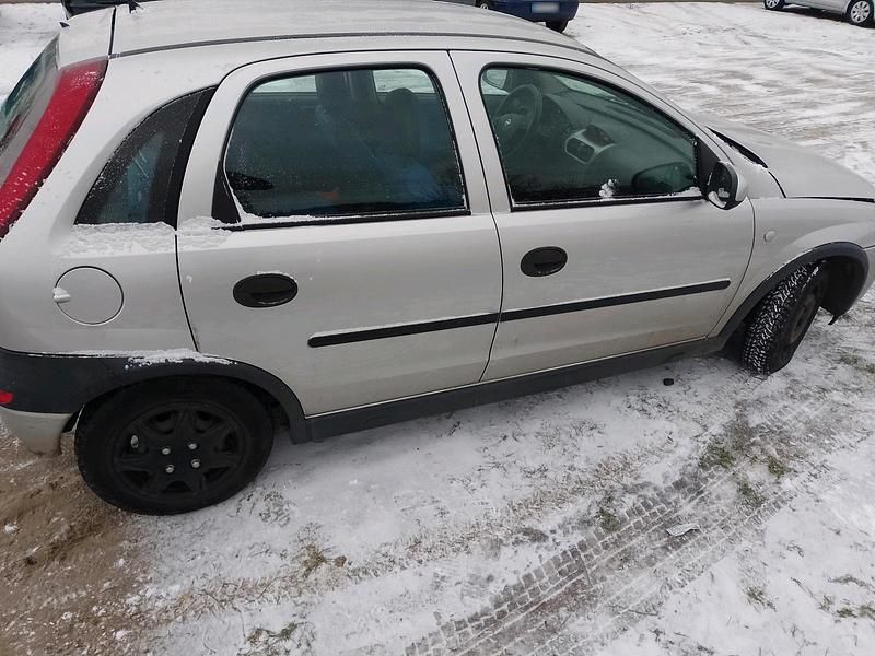 Gebraucht Opel Corsa 75 PS (55 kW) 2002 Silber Kleinwagen