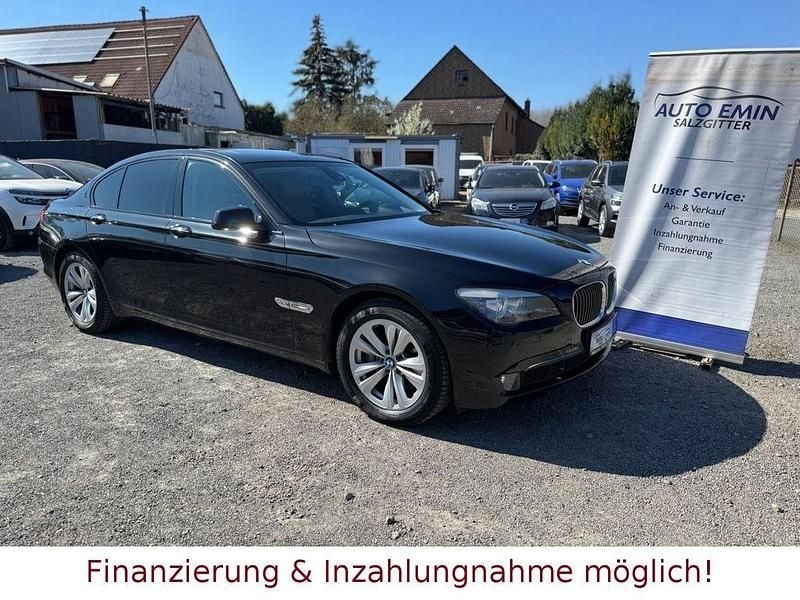 Schwarz Gebraucht 2012 BMW 740 Shadowline Limousine | 11.450 € (Superpreis) - Bild 1/4