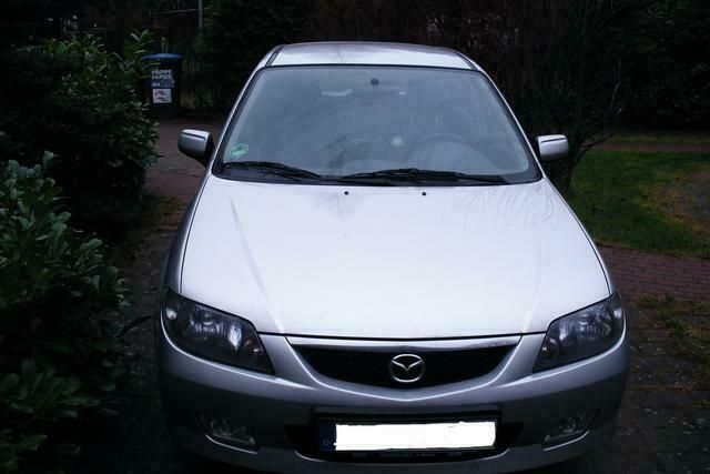 Gebraucht Mazda 323F Dynamic 95 PS (69 kW) 2003 Silber metallic Kleinwagen