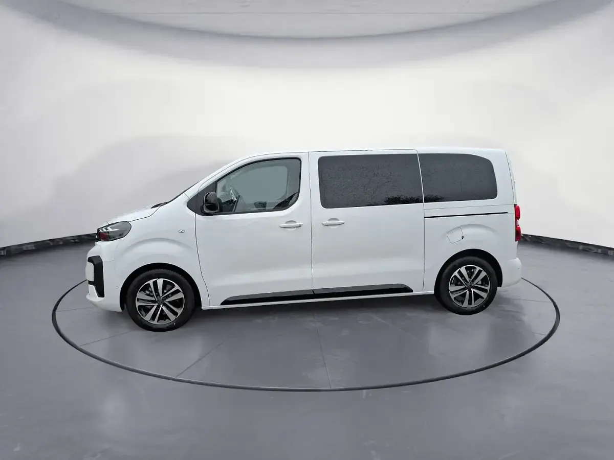 Gebraucht Peugeot Traveller Active 179 PS (131 kW) 2026 Van / Kleinbus