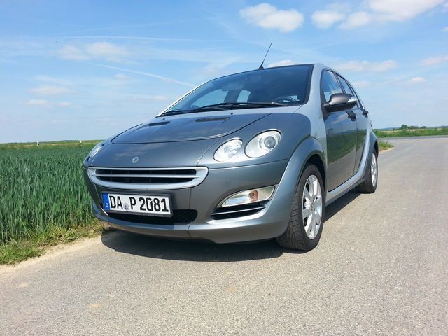 Silber metallic Gebraucht 2004 Smart ForFour Pulse Kleinwagen | 3.300 € (Teuer) - Bild 1/4
