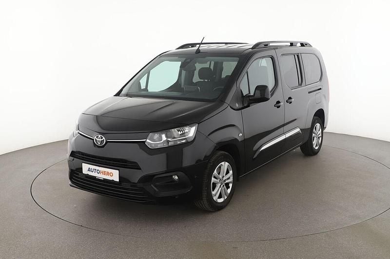 Schwarz Gebraucht 2022 Toyota Proace Verso City Kombi | 26.440 € (Fairer Preis) - Bild 1/3