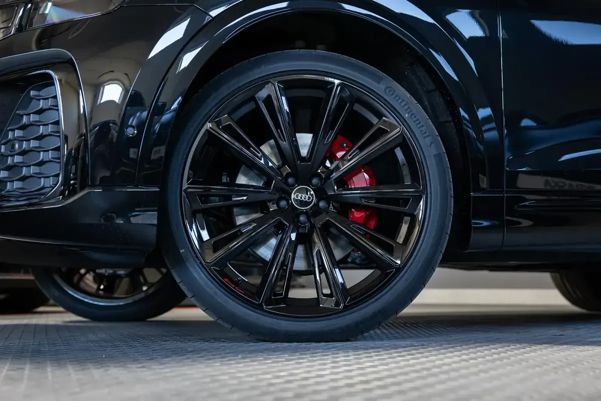 Gebraucht Audi Q8 Sport 330 PS (242 kW) 2026 Mythosschwarz metallic SUV