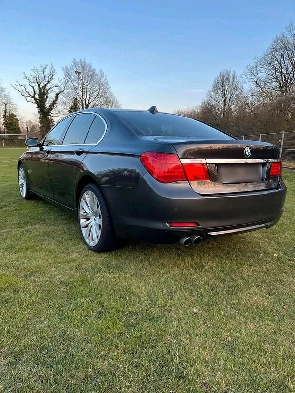 Gebraucht BMW 730 2012 Grau Limousine