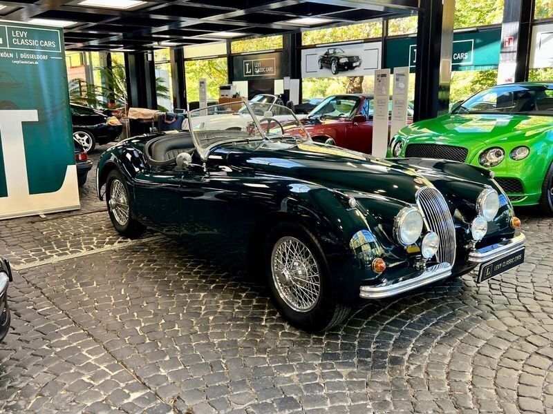 Grün Gebraucht 1954 Jaguar XK SE Cabrio | 99.800 € - Bild 1/4