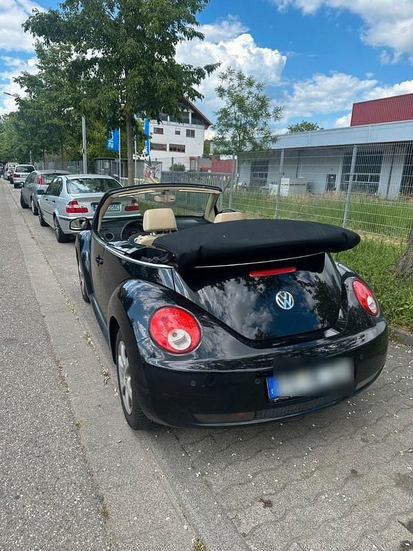 Gebraucht VW New Beetle Cabriolet Freestyle 110 PS (80 kW) 2009 Schwarz Cabrio