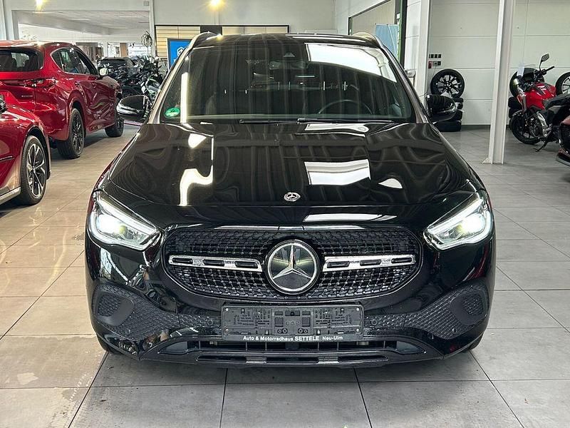 Usata Mercedes GLA200 Advanced 163 CV (119 kW) 2020 Nero SUV