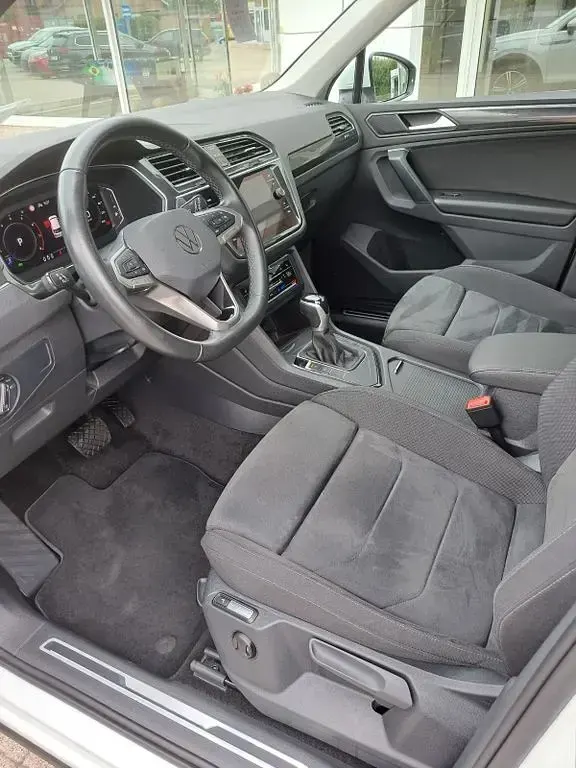 Gebraucht VW Tiguan Elegance 150 PS (110 kW) 2022 Weiß SUV